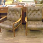 385 4474 CHAIRS